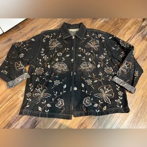 New Direction M Oversized Embroidered Denim Jacket Top Floral *fits like large